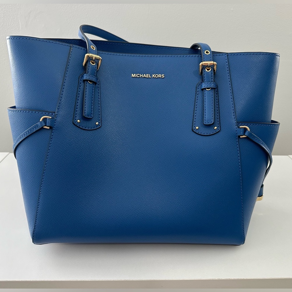 EUC Michael Kors Voyager Tote